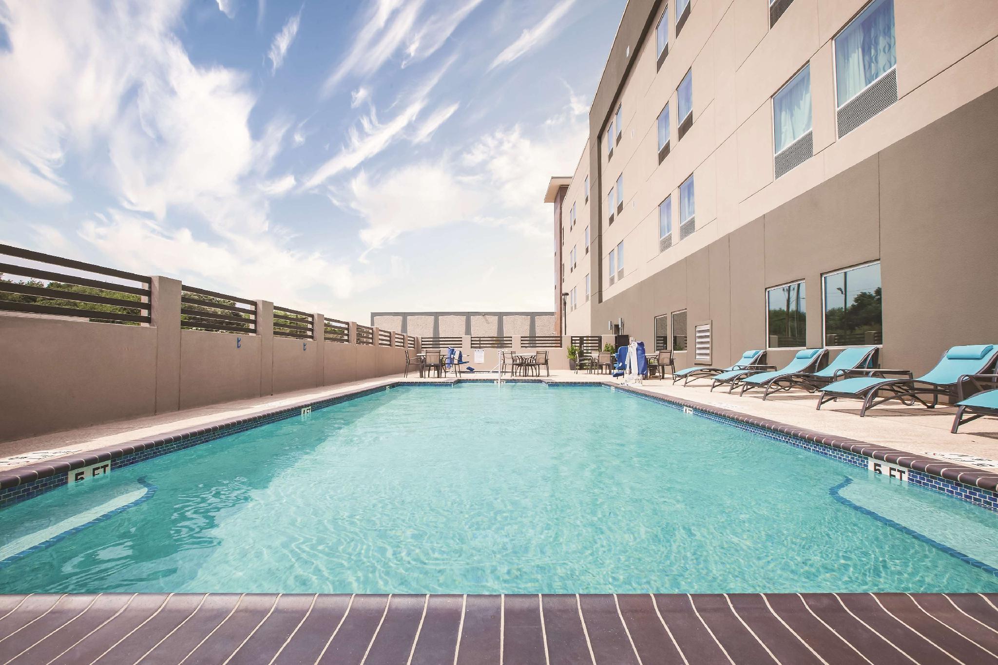 La Quinta By Wyndham Mcallen La Plaza Mall מראה חיצוני תמונה